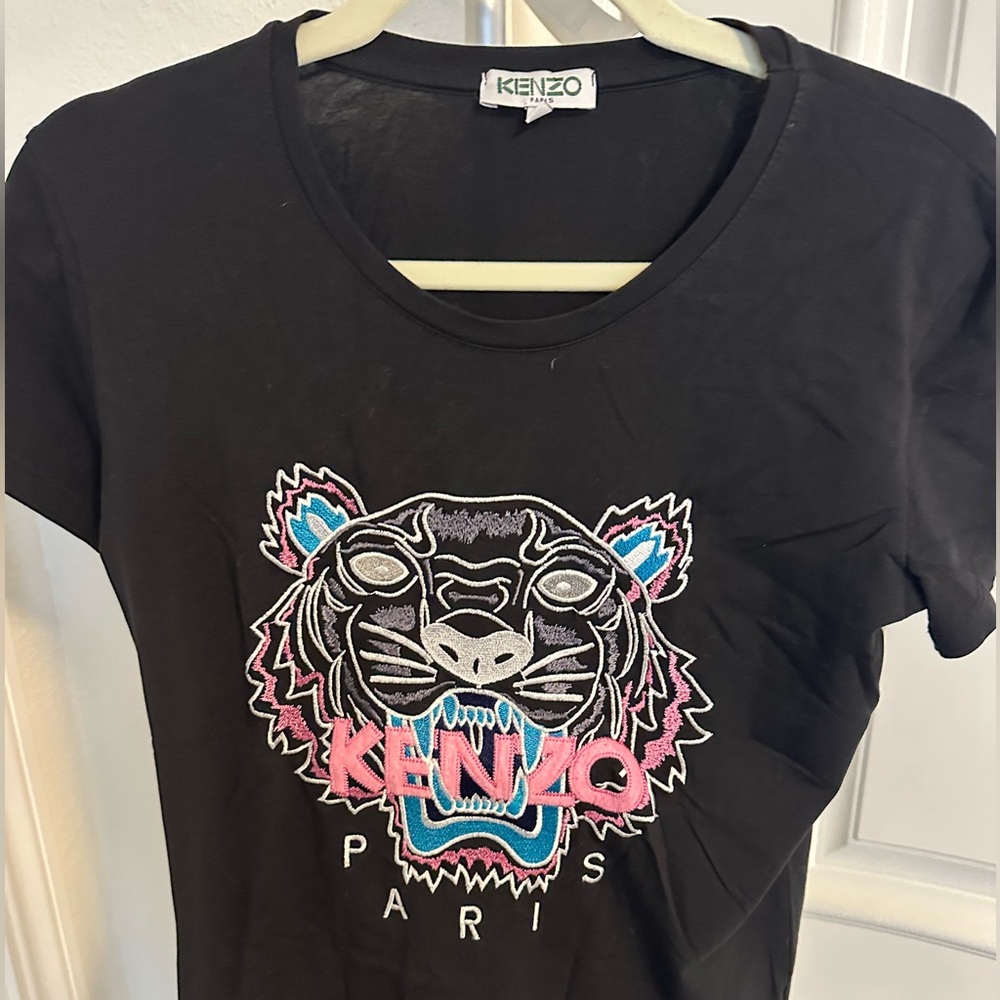 Kenzo Black and Pink Short Sleeve Tee with Iconic Tiger Design